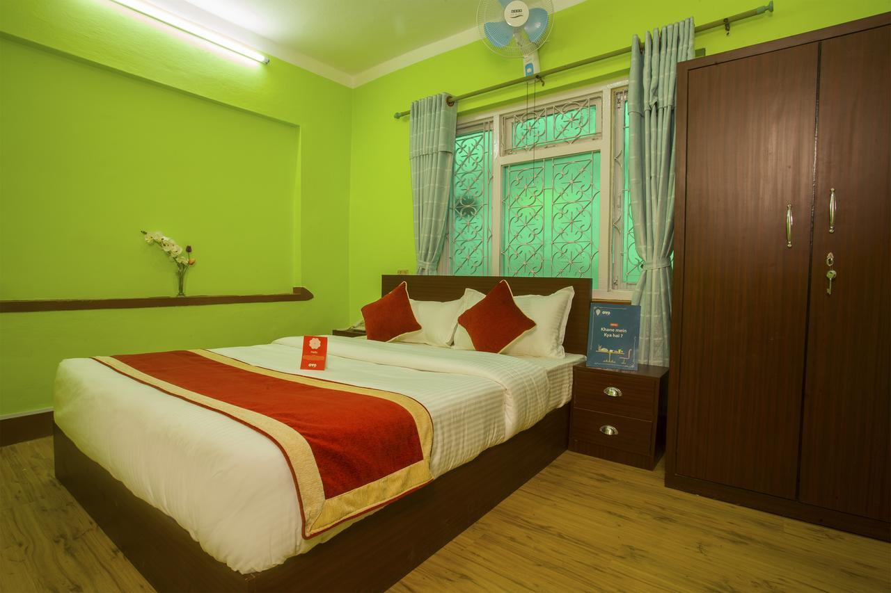 Oyo 146 Somewhere Hotel & Resturant กาฐมาณฑุ ภายนอก รูปภาพ