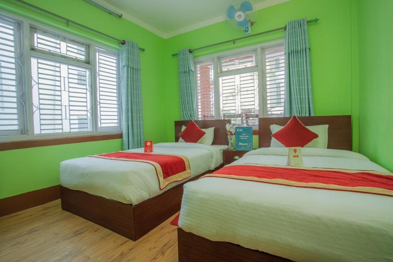Oyo 146 Somewhere Hotel & Resturant กาฐมาณฑุ ภายนอก รูปภาพ